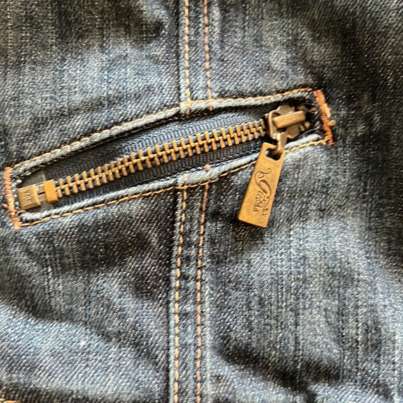 Guess like new jean jacket - Picture 2 of 6